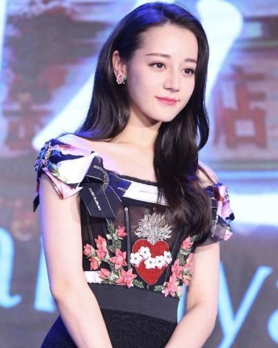 国内吃瓜爆料黑料 明星黑料网站视频迪丽热巴,揭秘娱乐圈背后的黑料风云